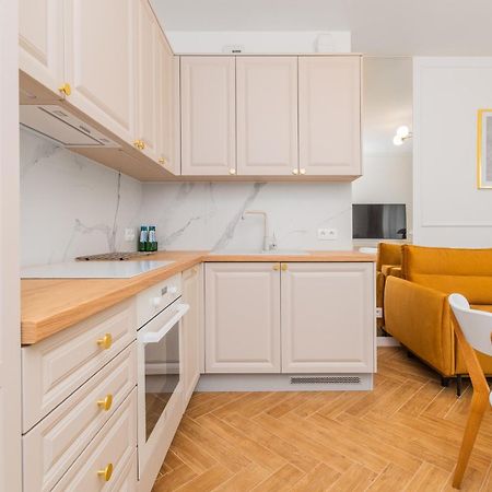 Grand Apartments - Doki Living & Foodhall Gdańsk Eksteriør bilde