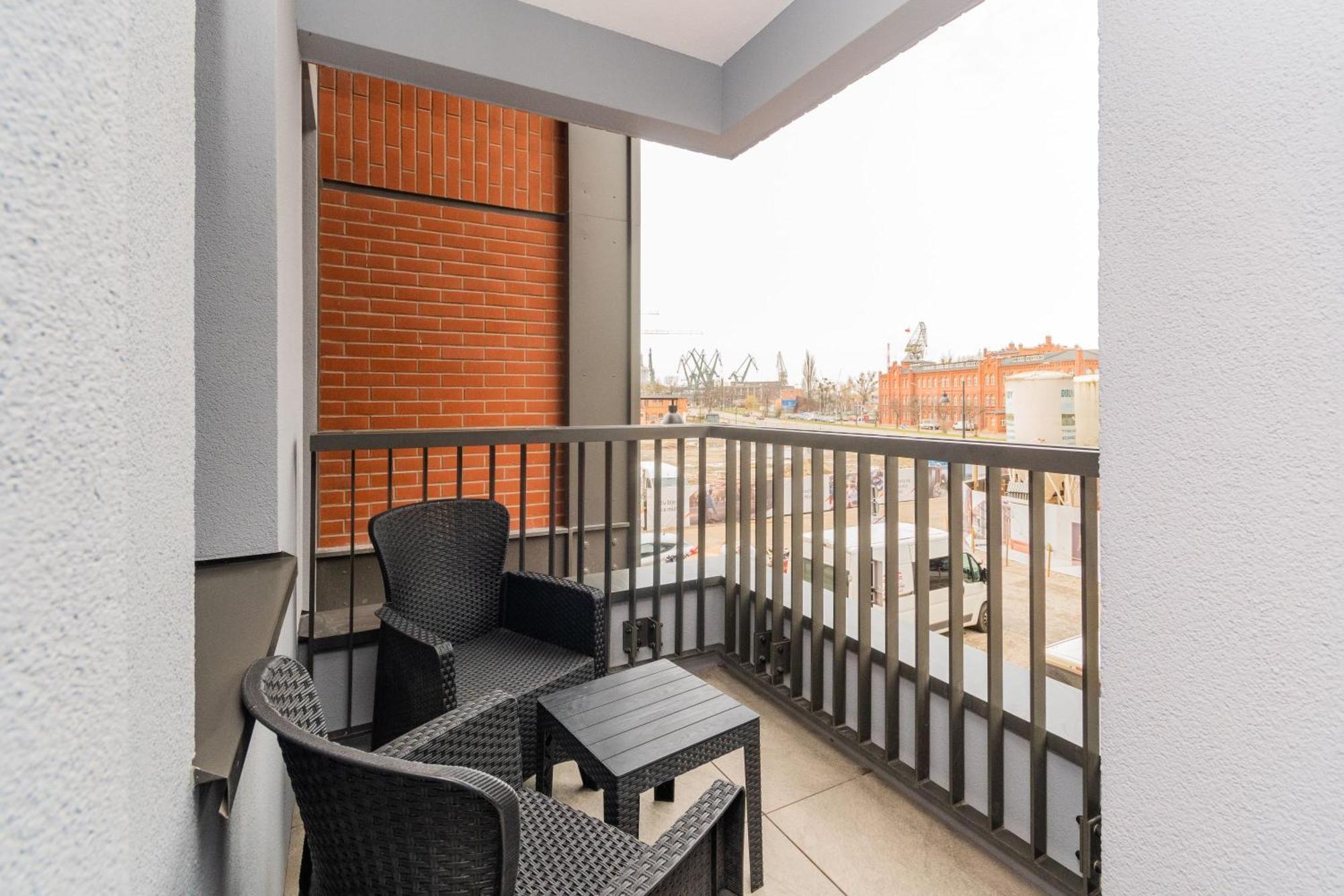 Grand Apartments - Doki Living & Foodhall Gdańsk Eksteriør bilde