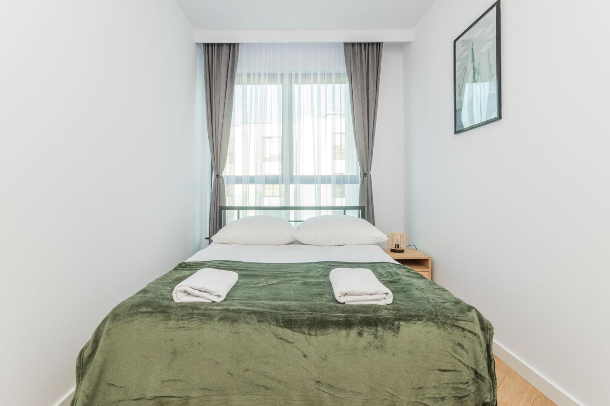 Grand Apartments - Doki Living & Foodhall Gdańsk Eksteriør bilde