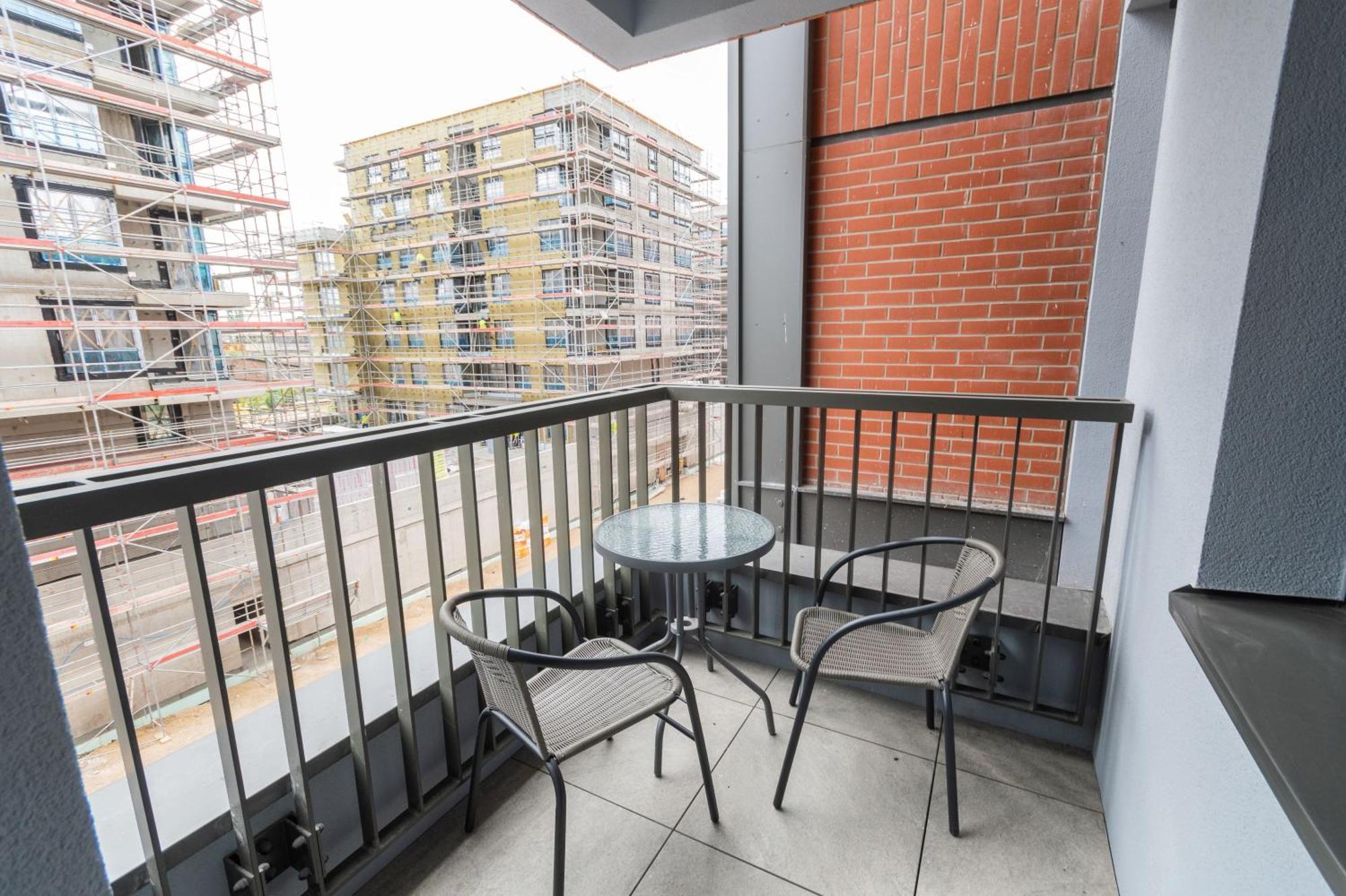Grand Apartments - Doki Living & Foodhall Gdańsk Eksteriør bilde