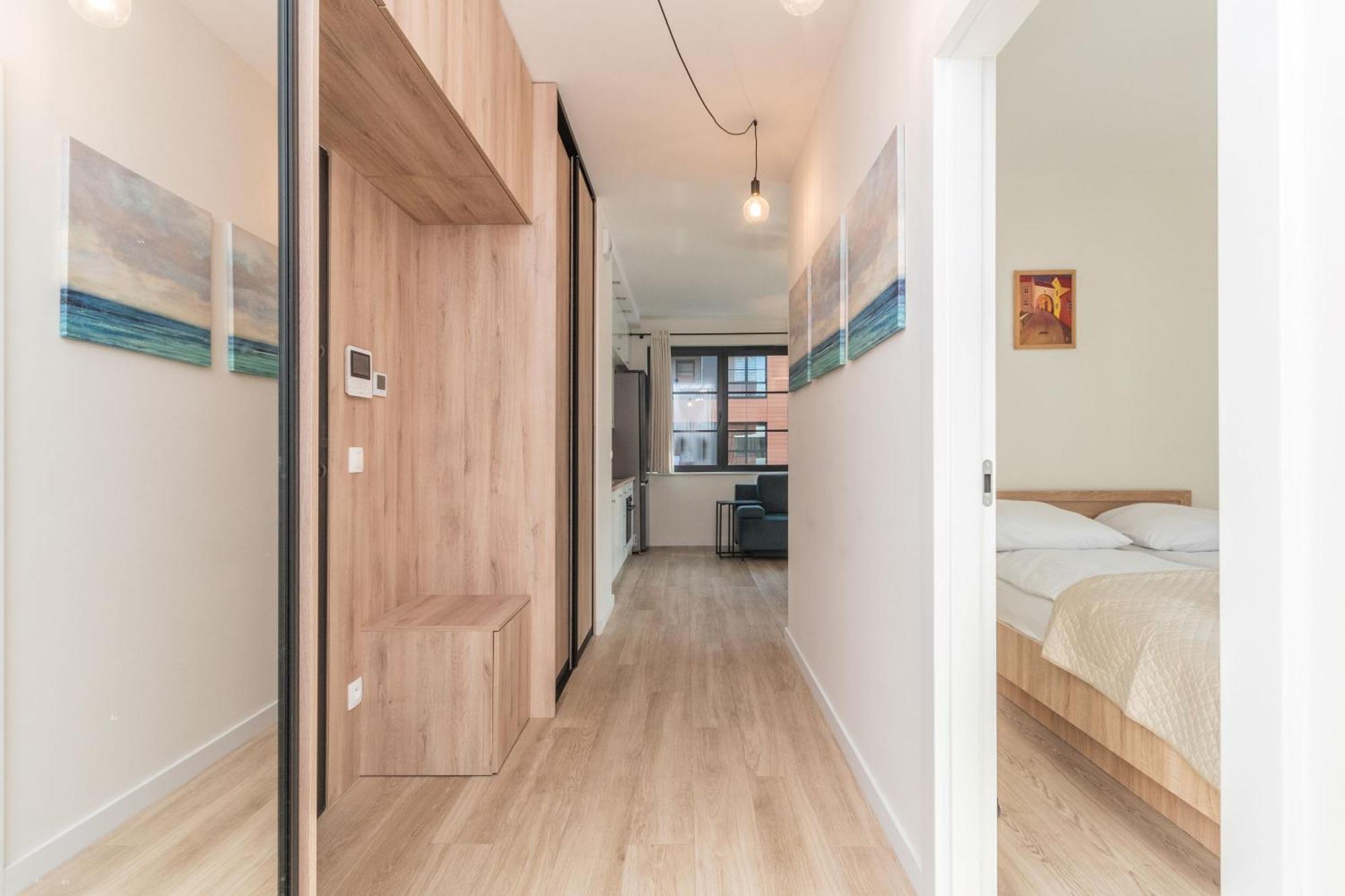 Grand Apartments - Doki Living & Foodhall Gdańsk Eksteriør bilde